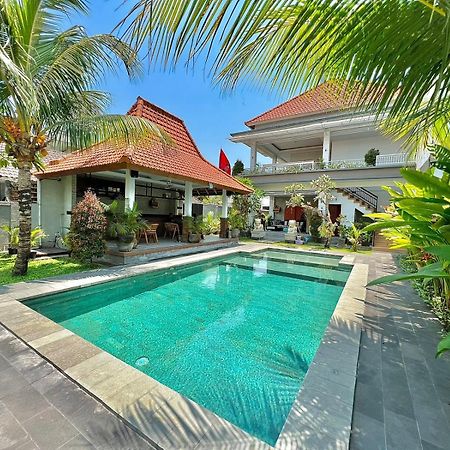 Cg Guesthouse Canggu Buitenkant foto